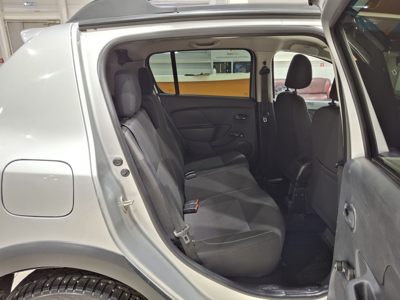 RENAULT SANDERO