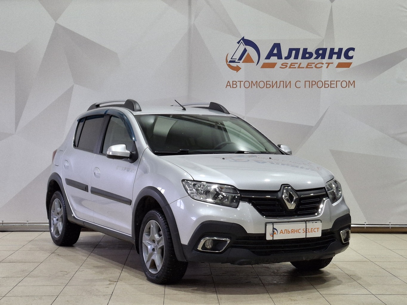 RENAULT SANDERO