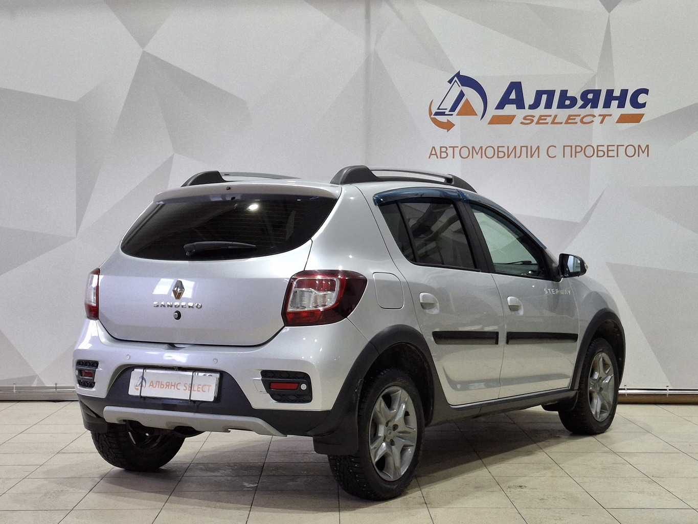 RENAULT SANDERO