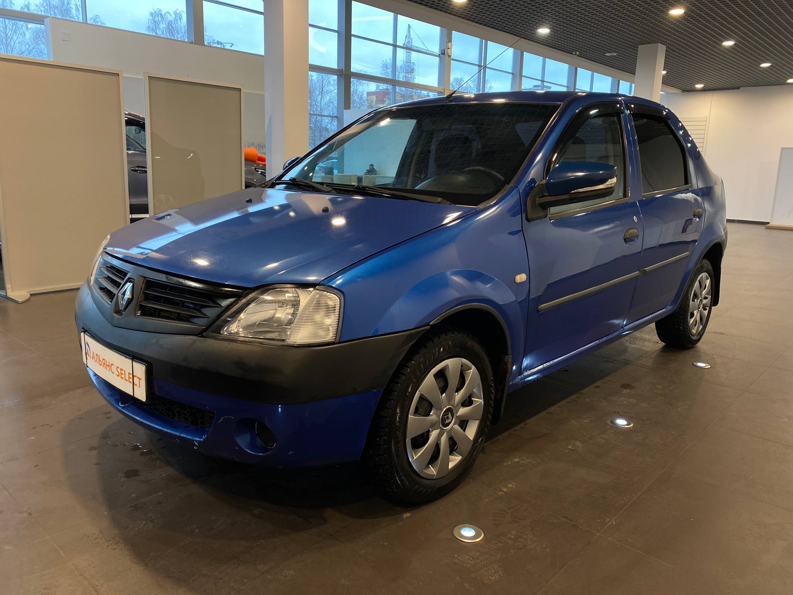 RENAULT LOGAN