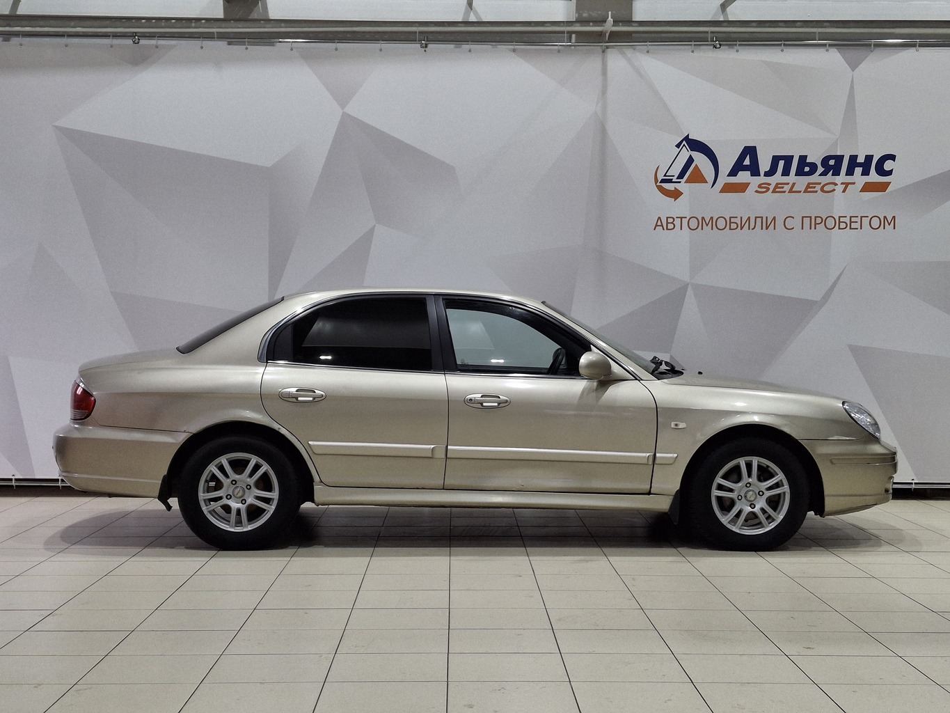 HYUNDAI SONATA