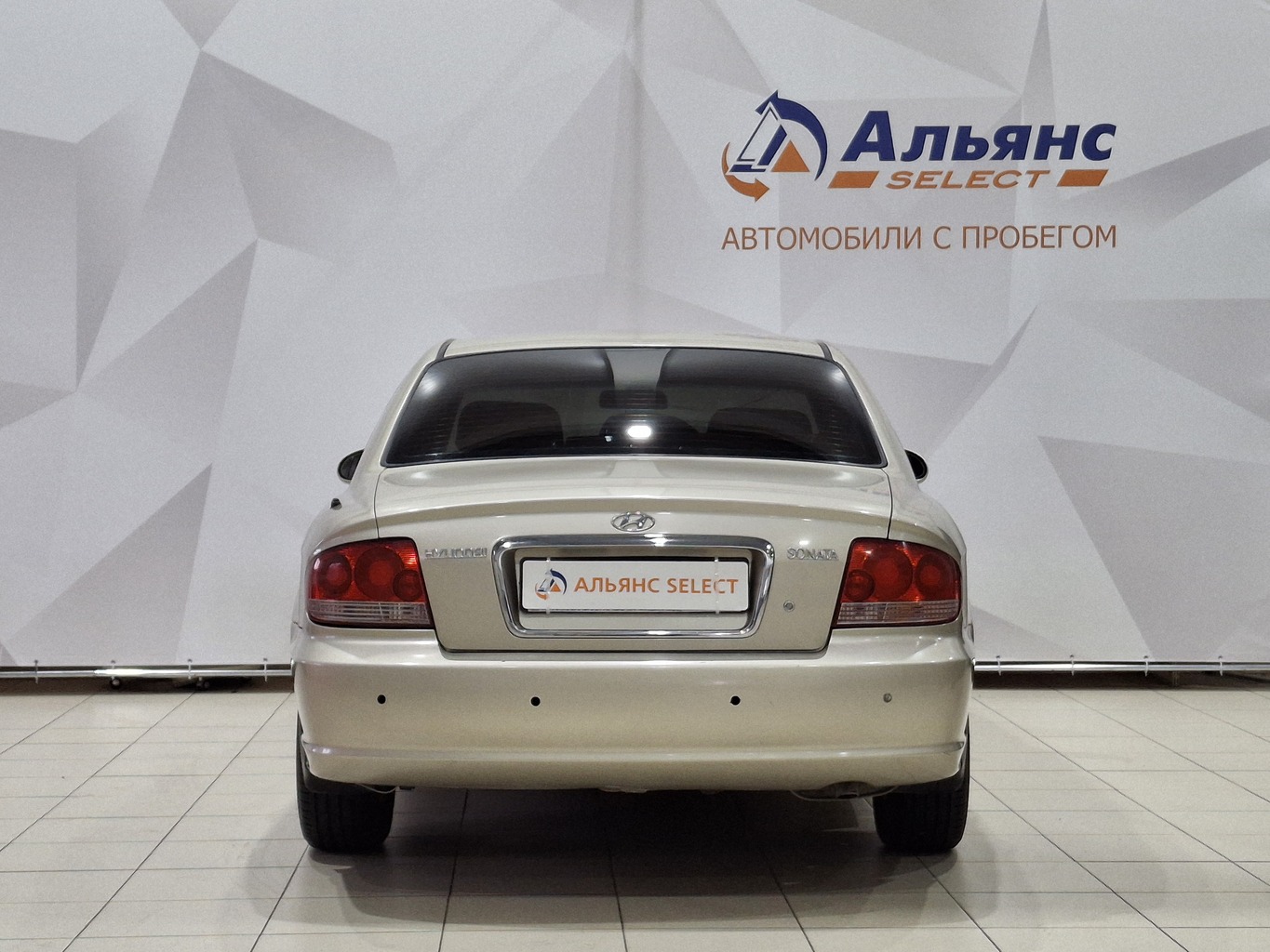 HYUNDAI SONATA