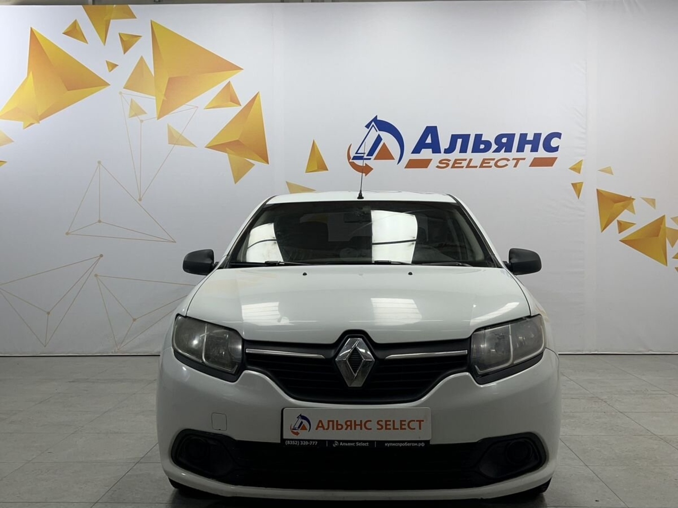 RENAULT LOGAN