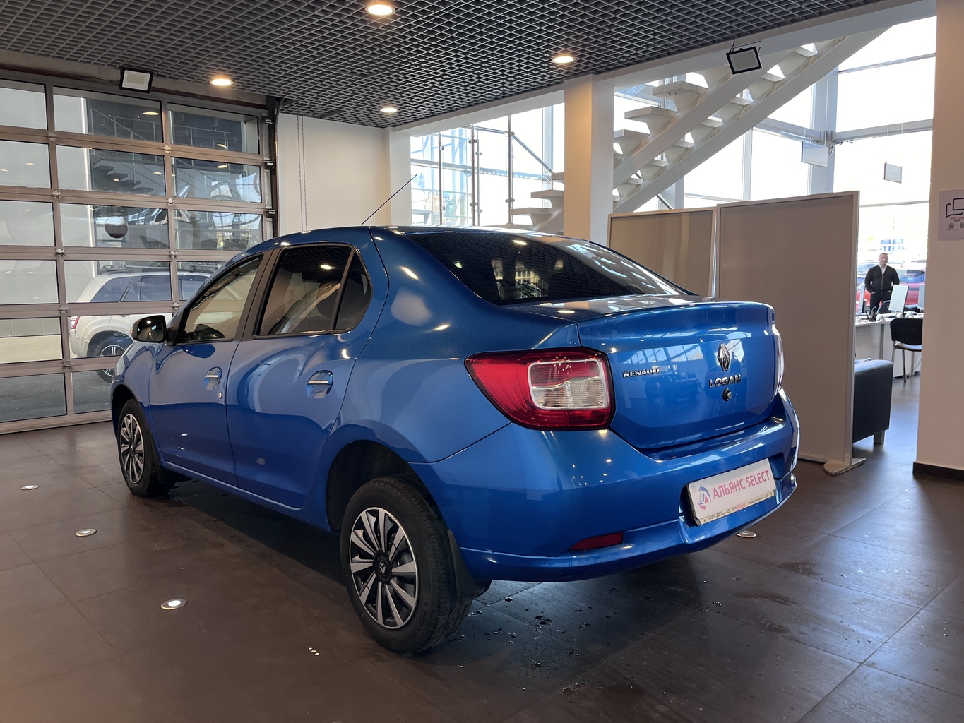 RENAULT LOGAN