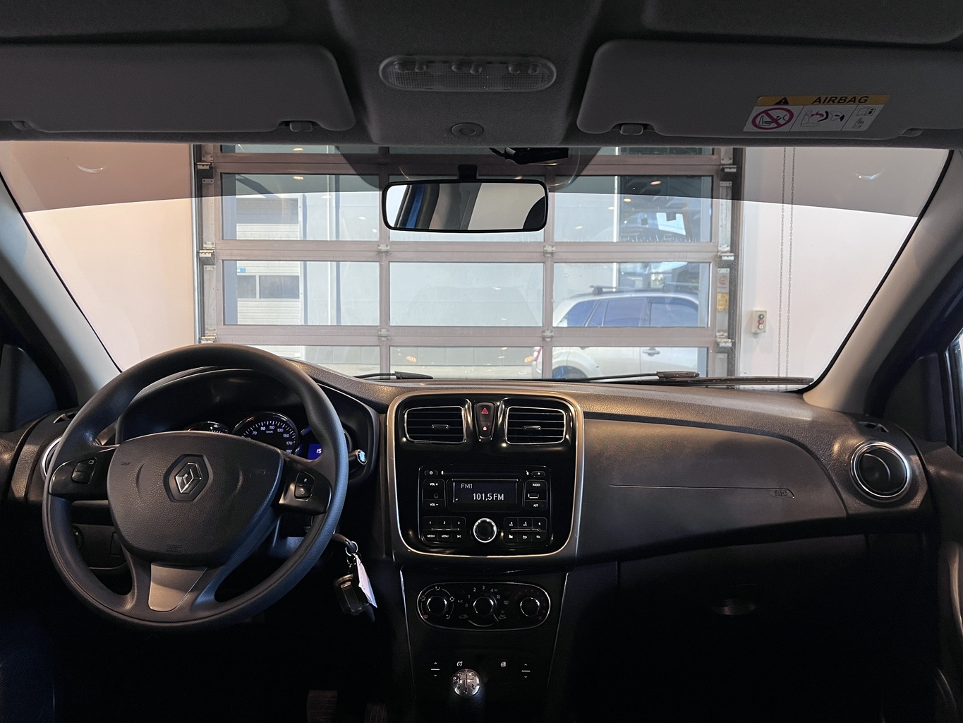 RENAULT LOGAN