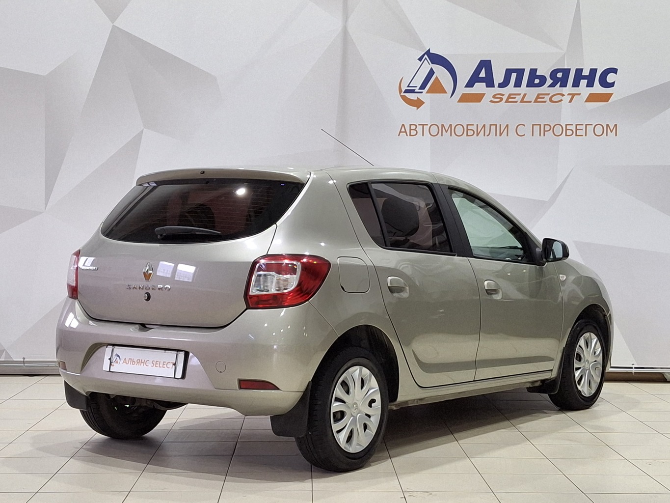 RENAULT SANDERO