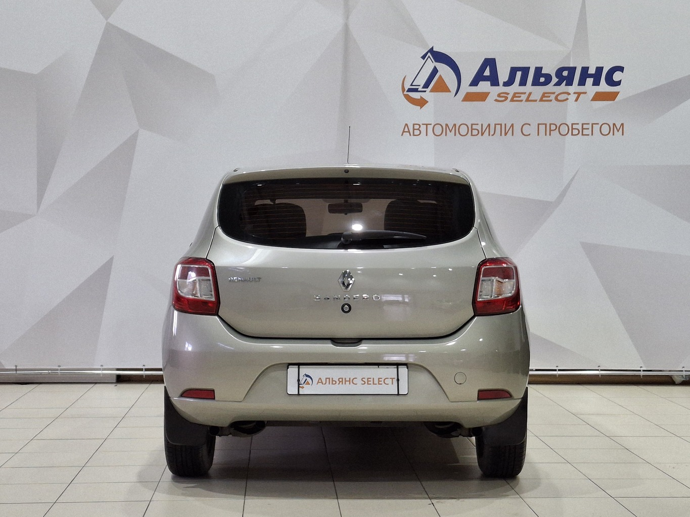 RENAULT SANDERO
