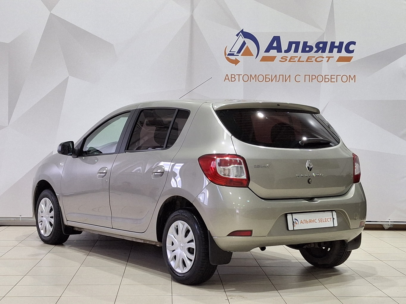 RENAULT SANDERO