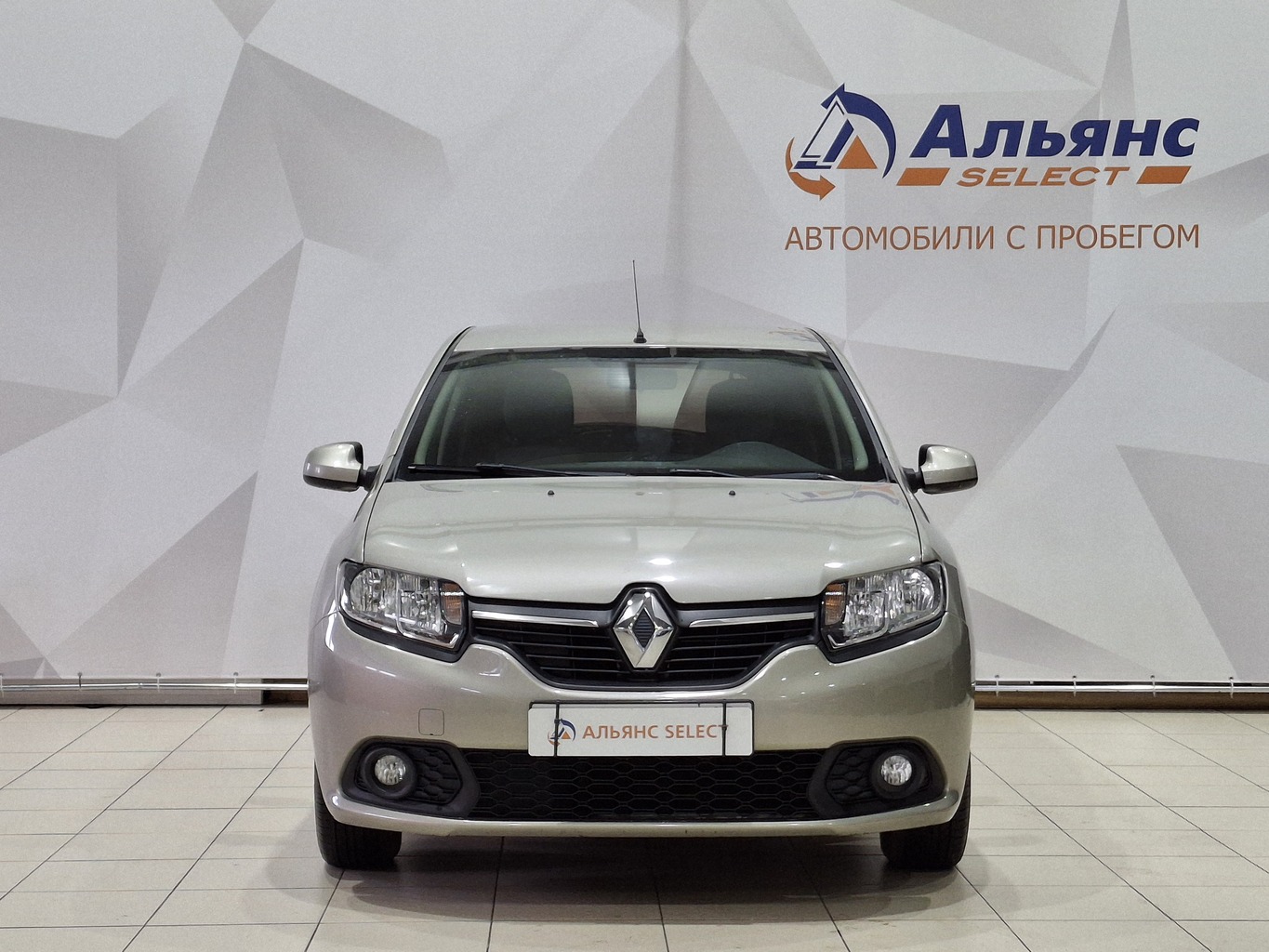 RENAULT SANDERO