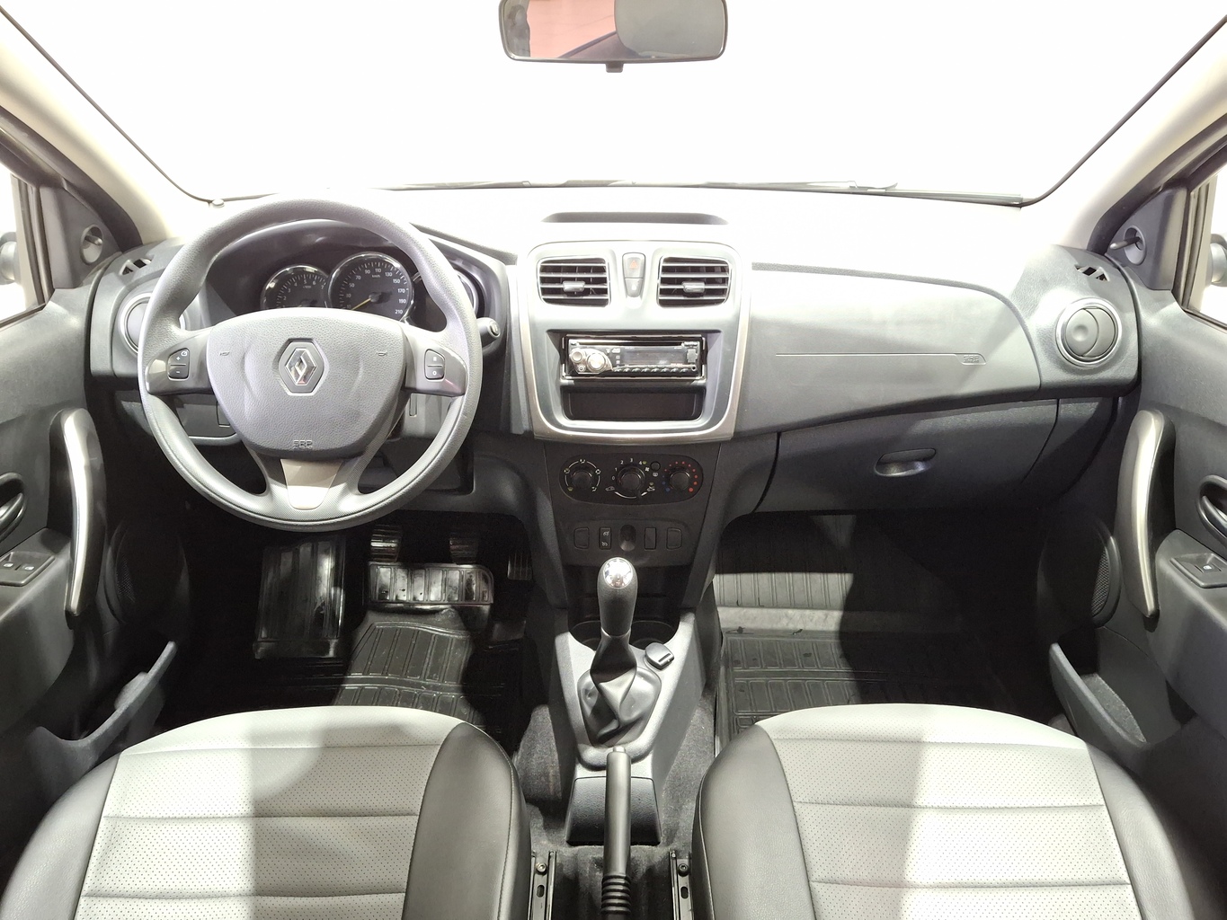 RENAULT SANDERO