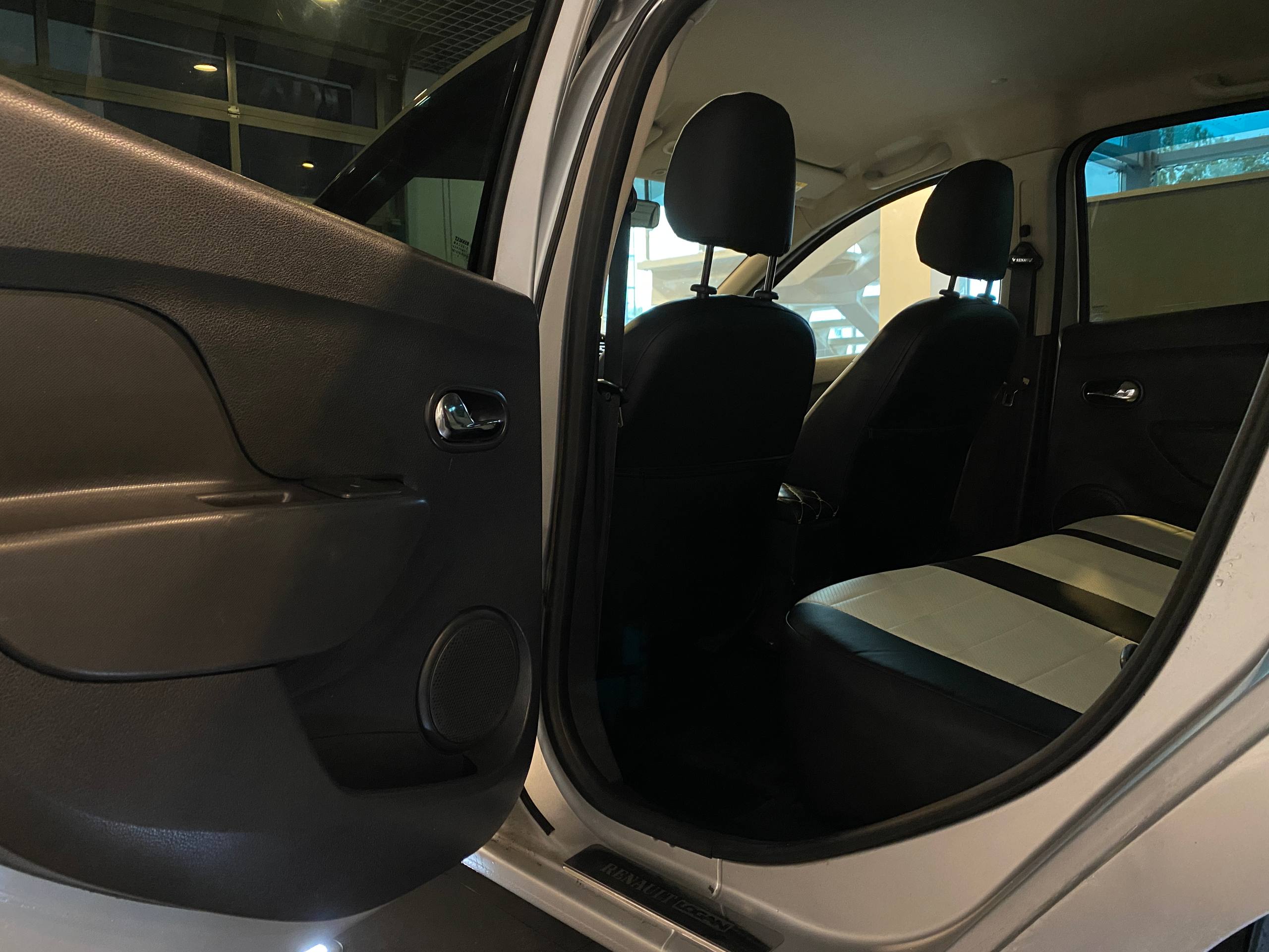 RENAULT LOGAN