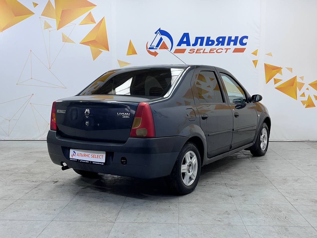 RENAULT LOGAN