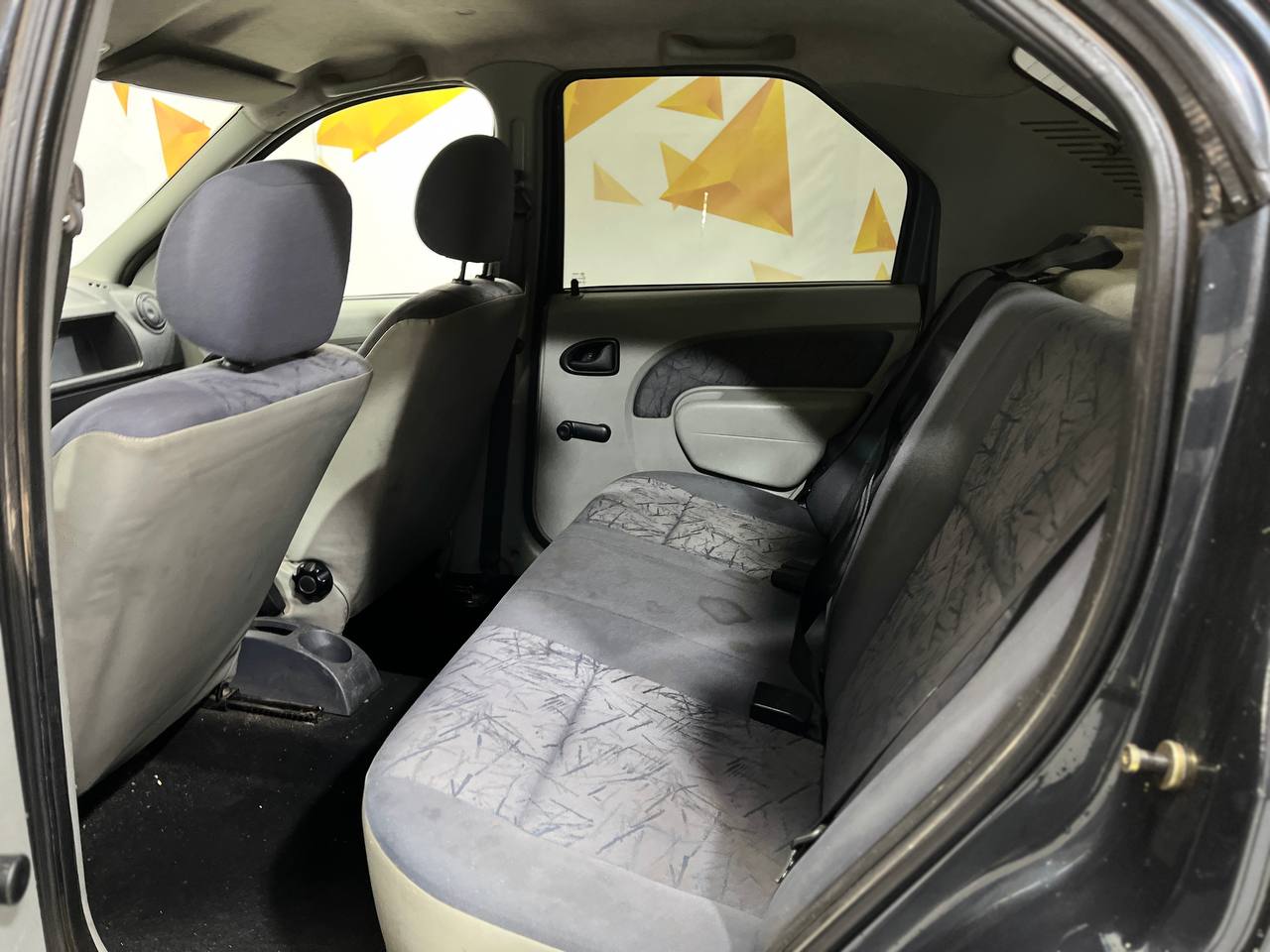 RENAULT LOGAN