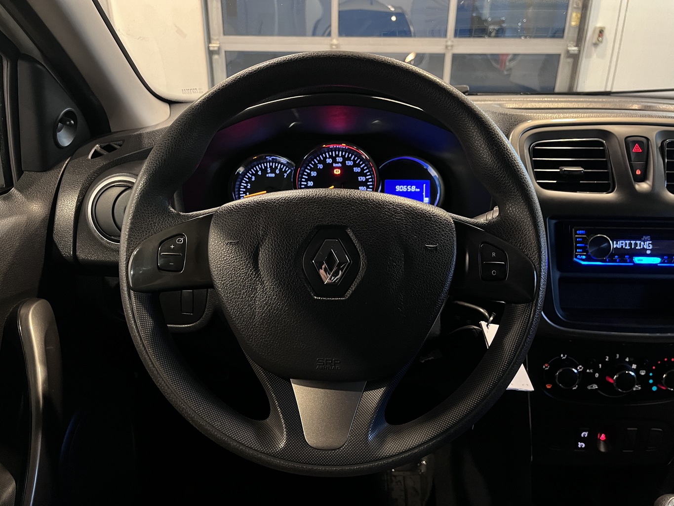 RENAULT SANDERO