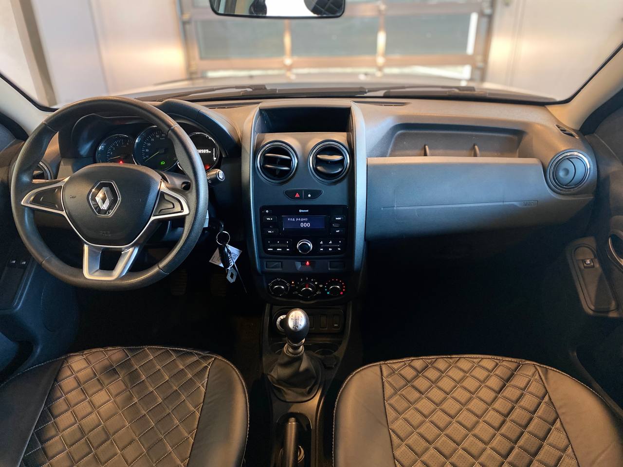RENAULT DUSTER