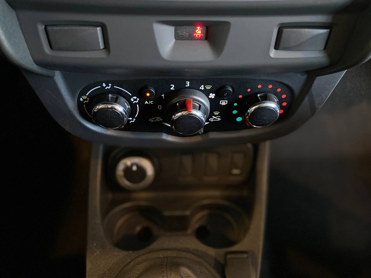 RENAULT DUSTER