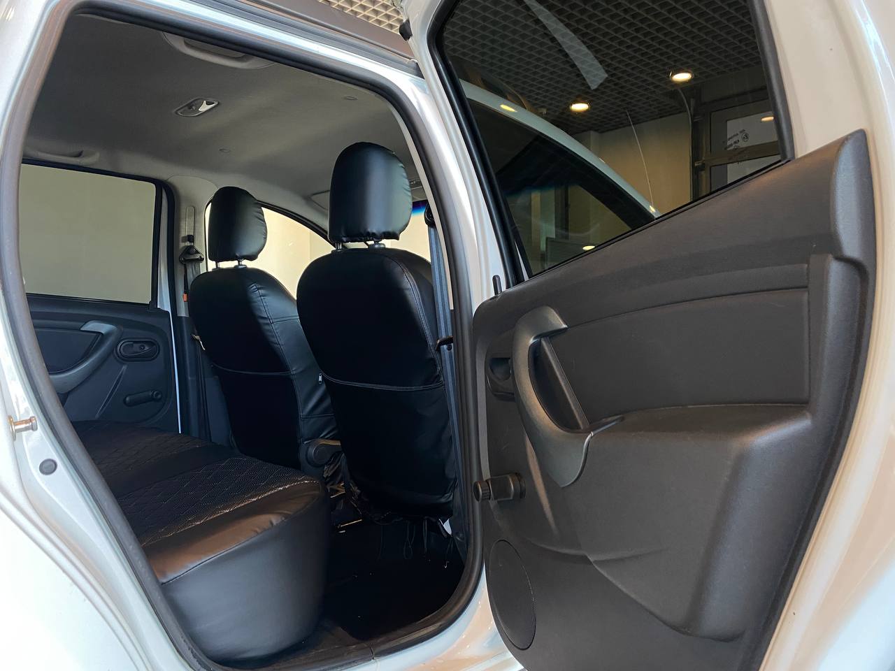 RENAULT DUSTER