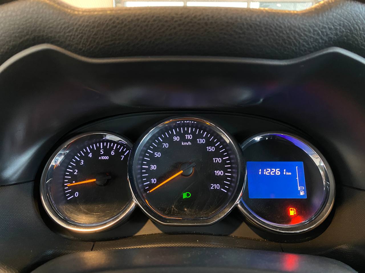 RENAULT DUSTER