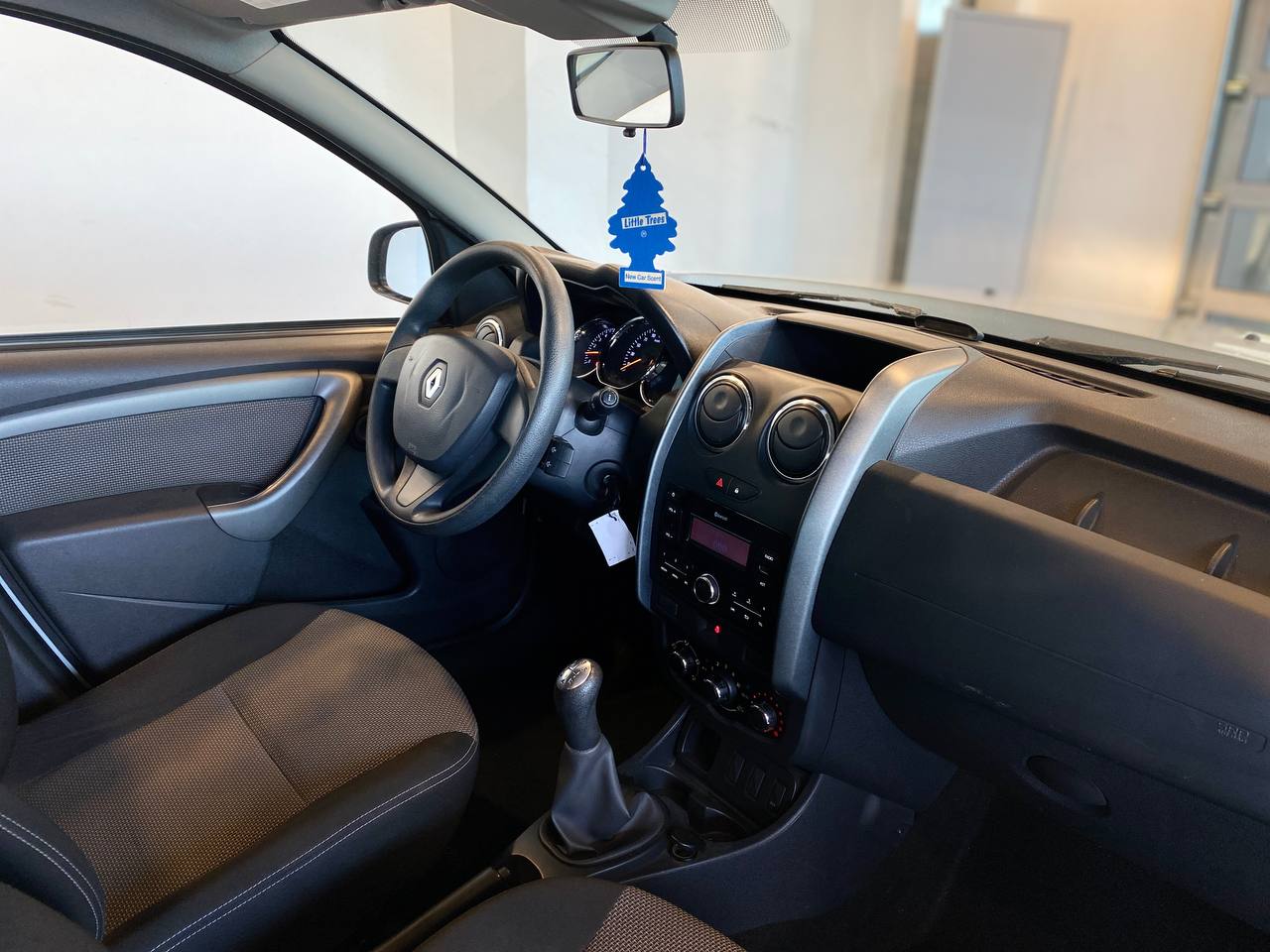 RENAULT DUSTER