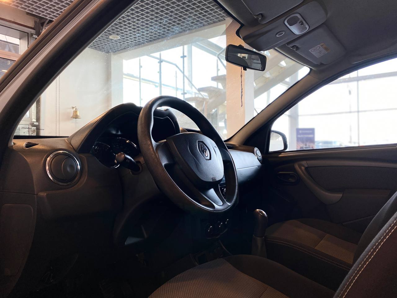 RENAULT DUSTER