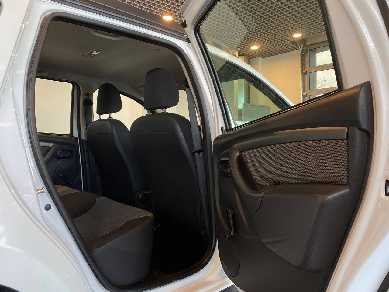RENAULT DUSTER