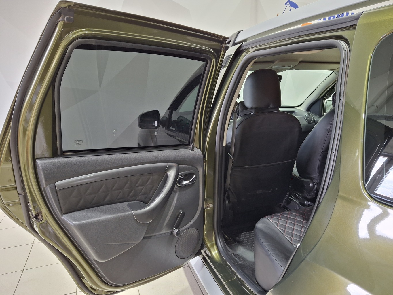 RENAULT DUSTER