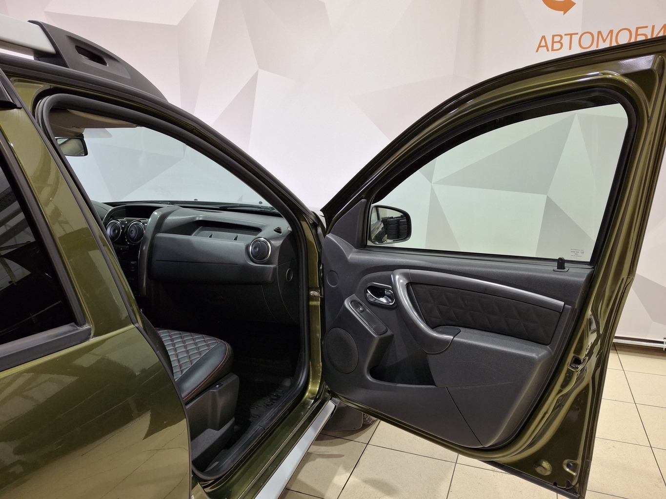 RENAULT DUSTER