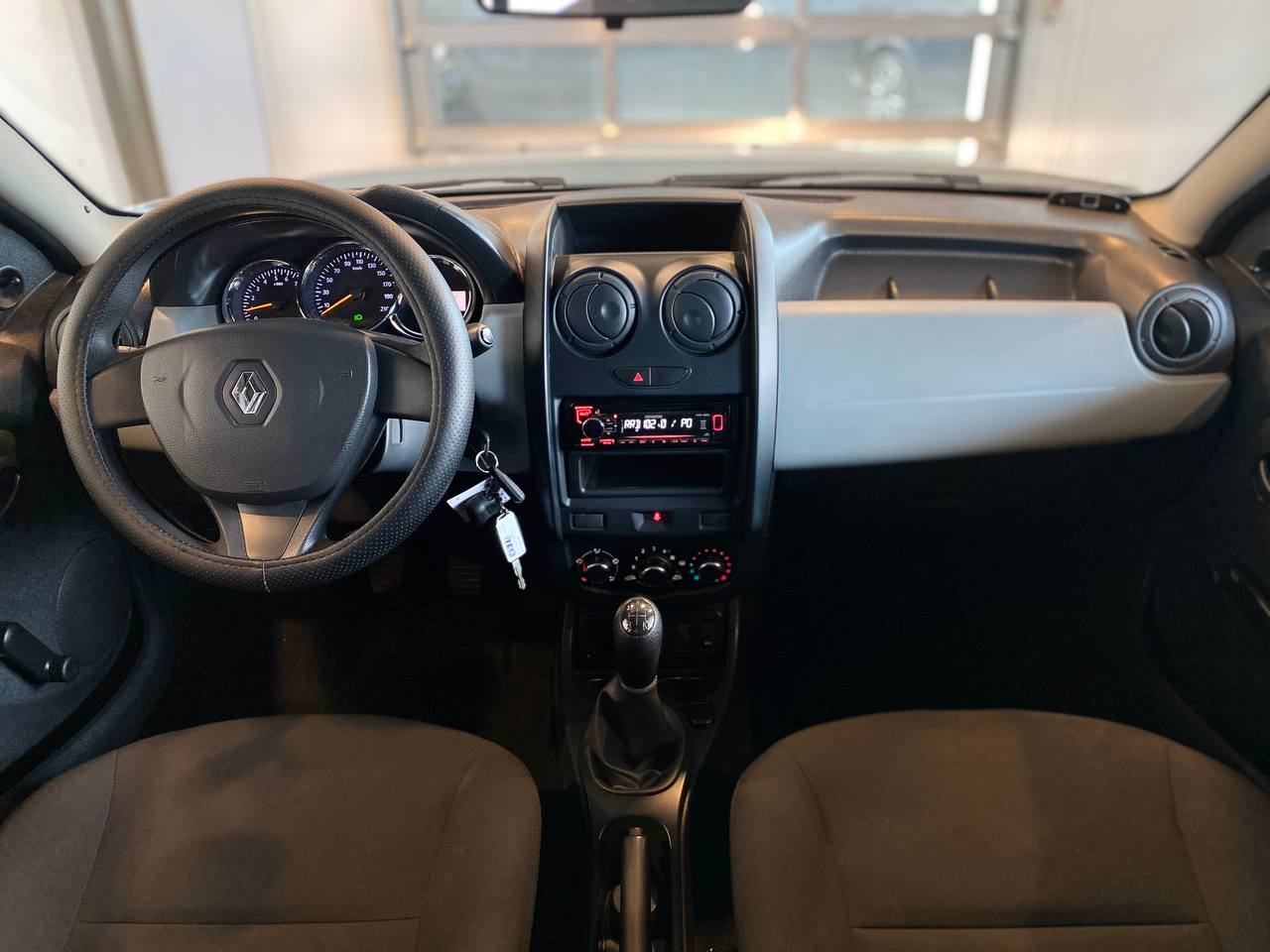 RENAULT DUSTER