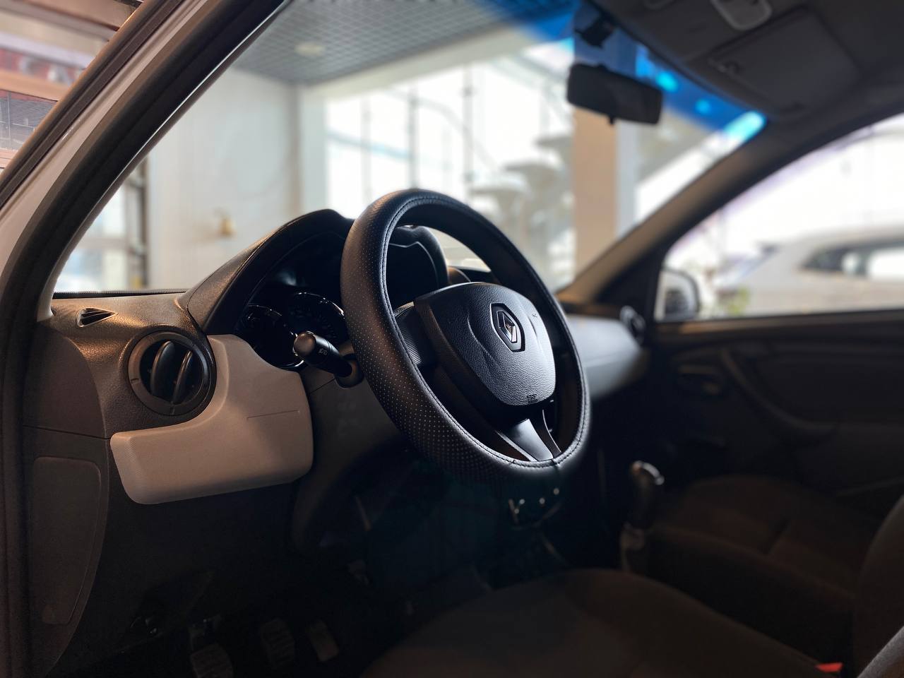RENAULT DUSTER