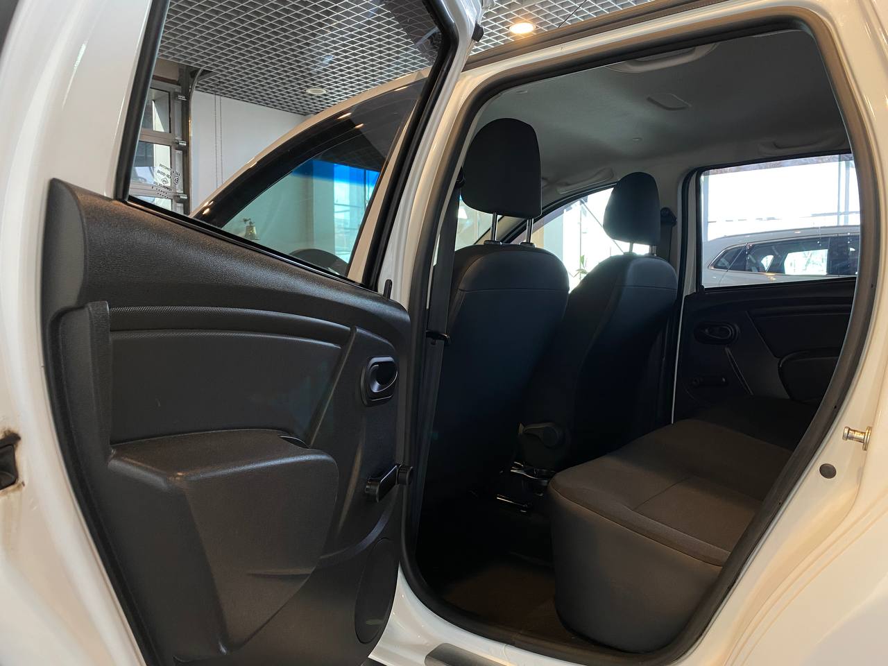 RENAULT DUSTER
