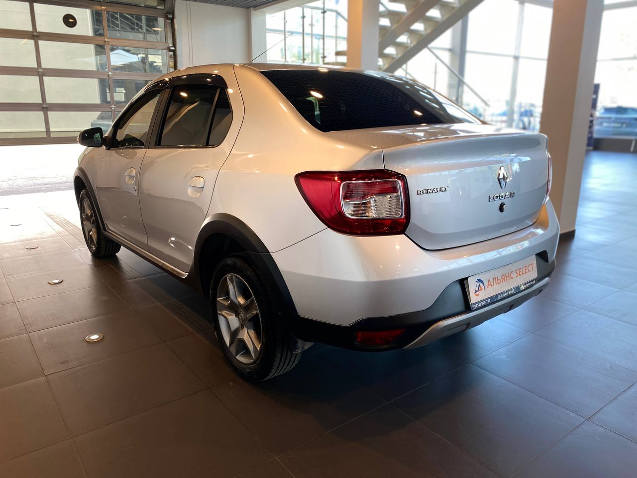RENAULT LOGAN