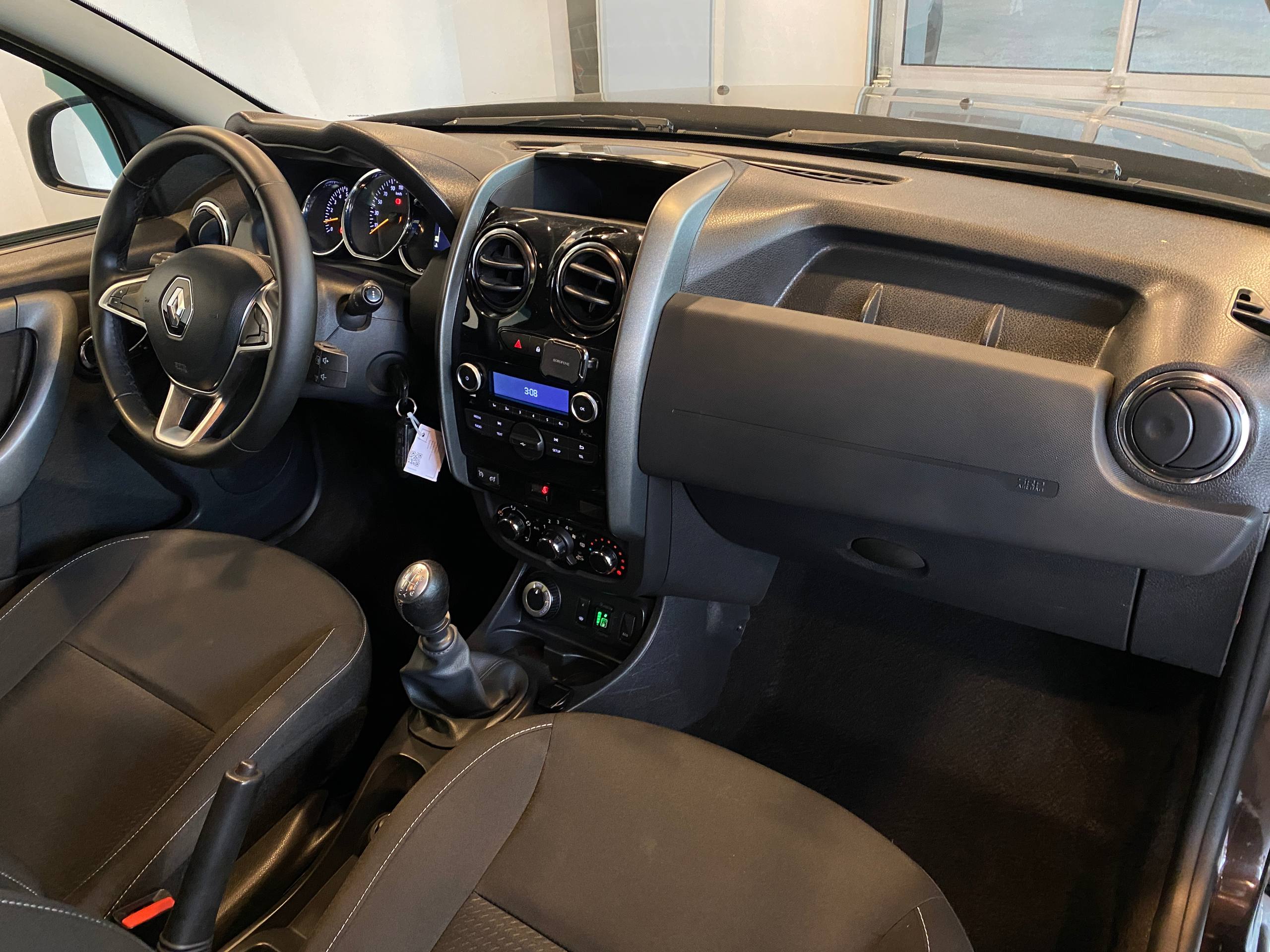 RENAULT DUSTER