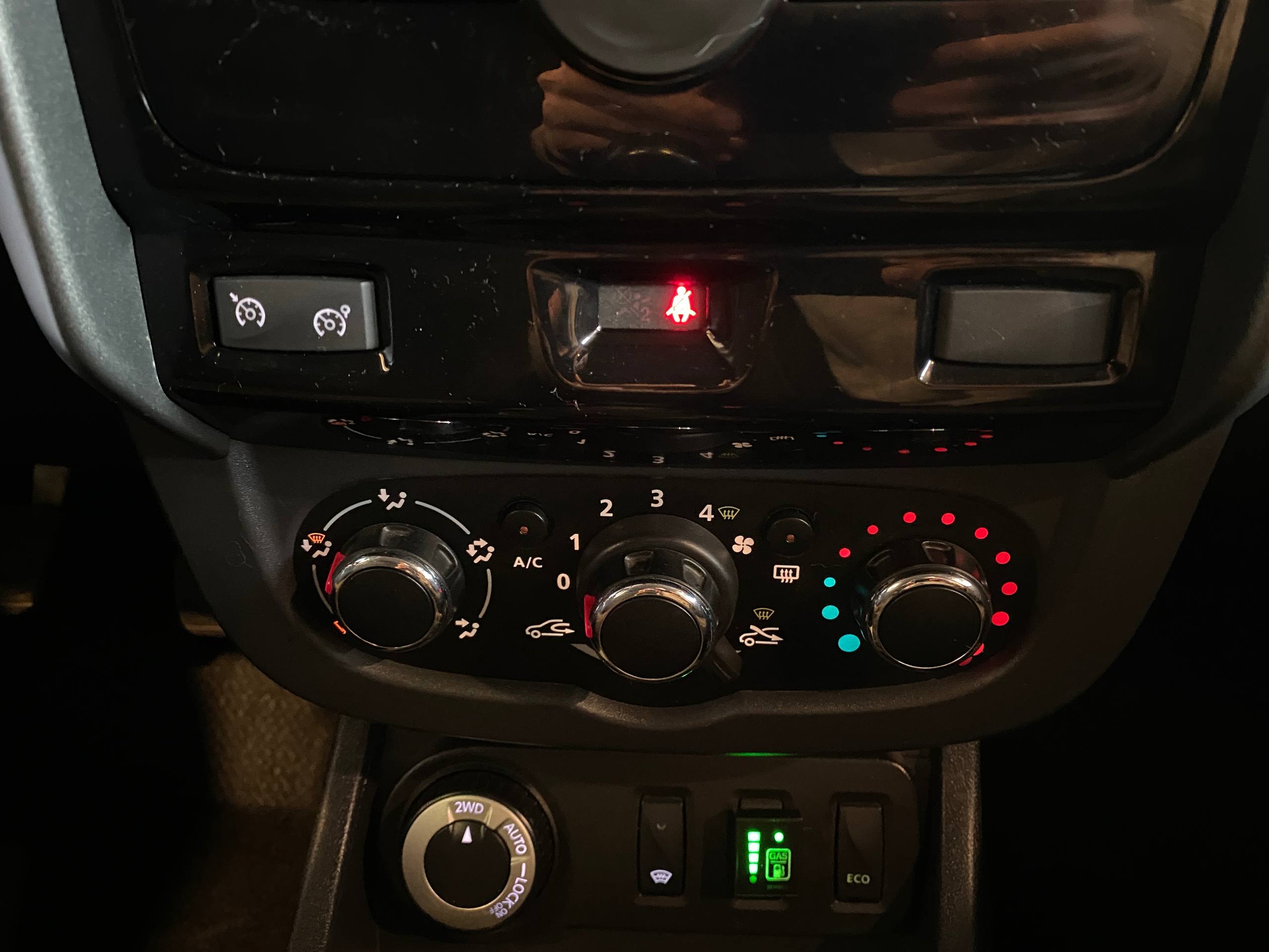 RENAULT DUSTER