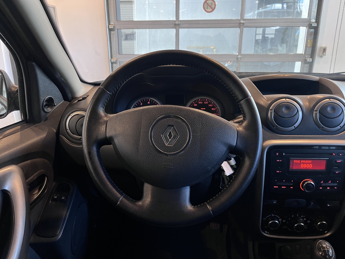 RENAULT DUSTER