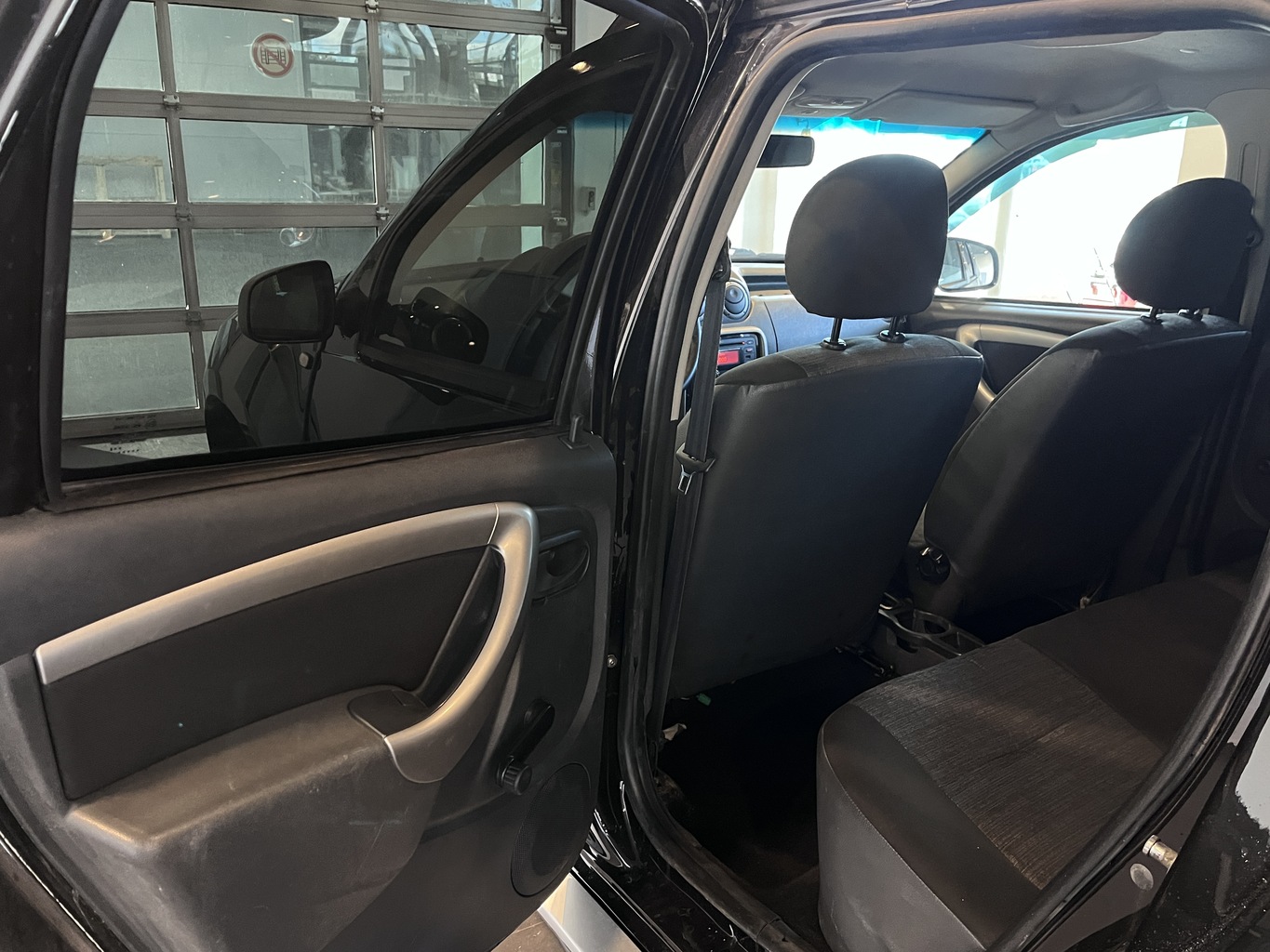 RENAULT DUSTER
