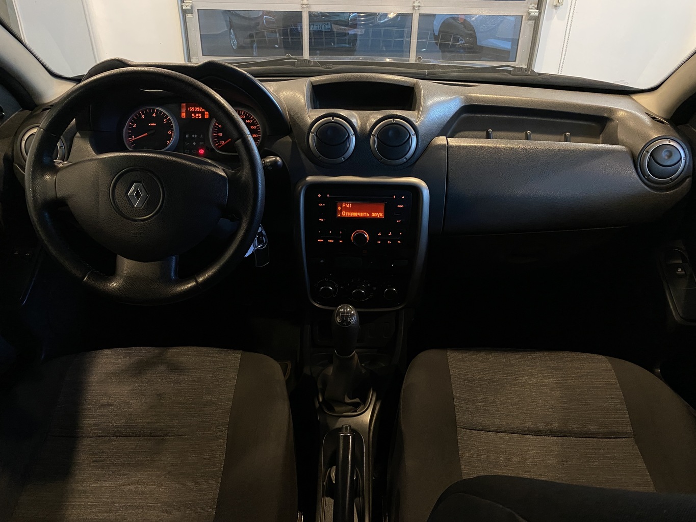 RENAULT DUSTER