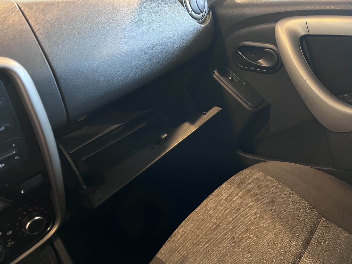 RENAULT DUSTER