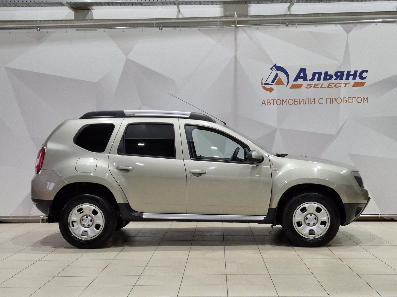 RENAULT DUSTER