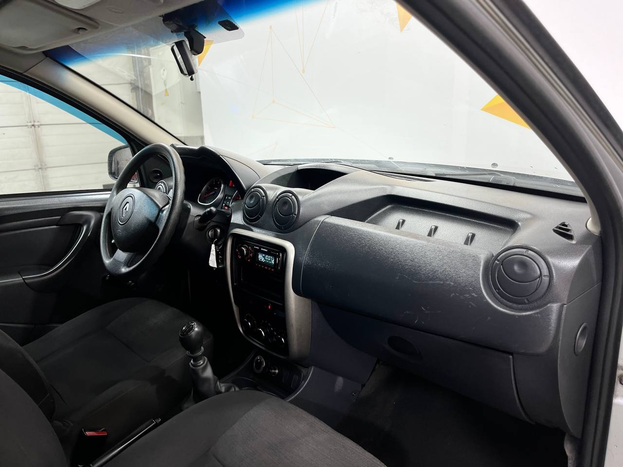 RENAULT DUSTER