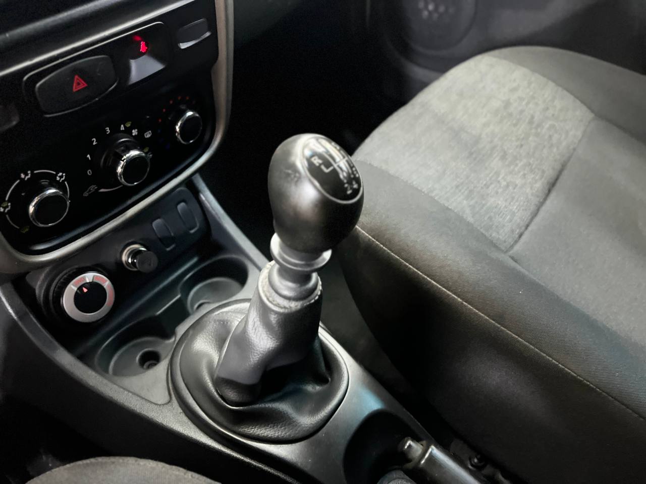 RENAULT DUSTER