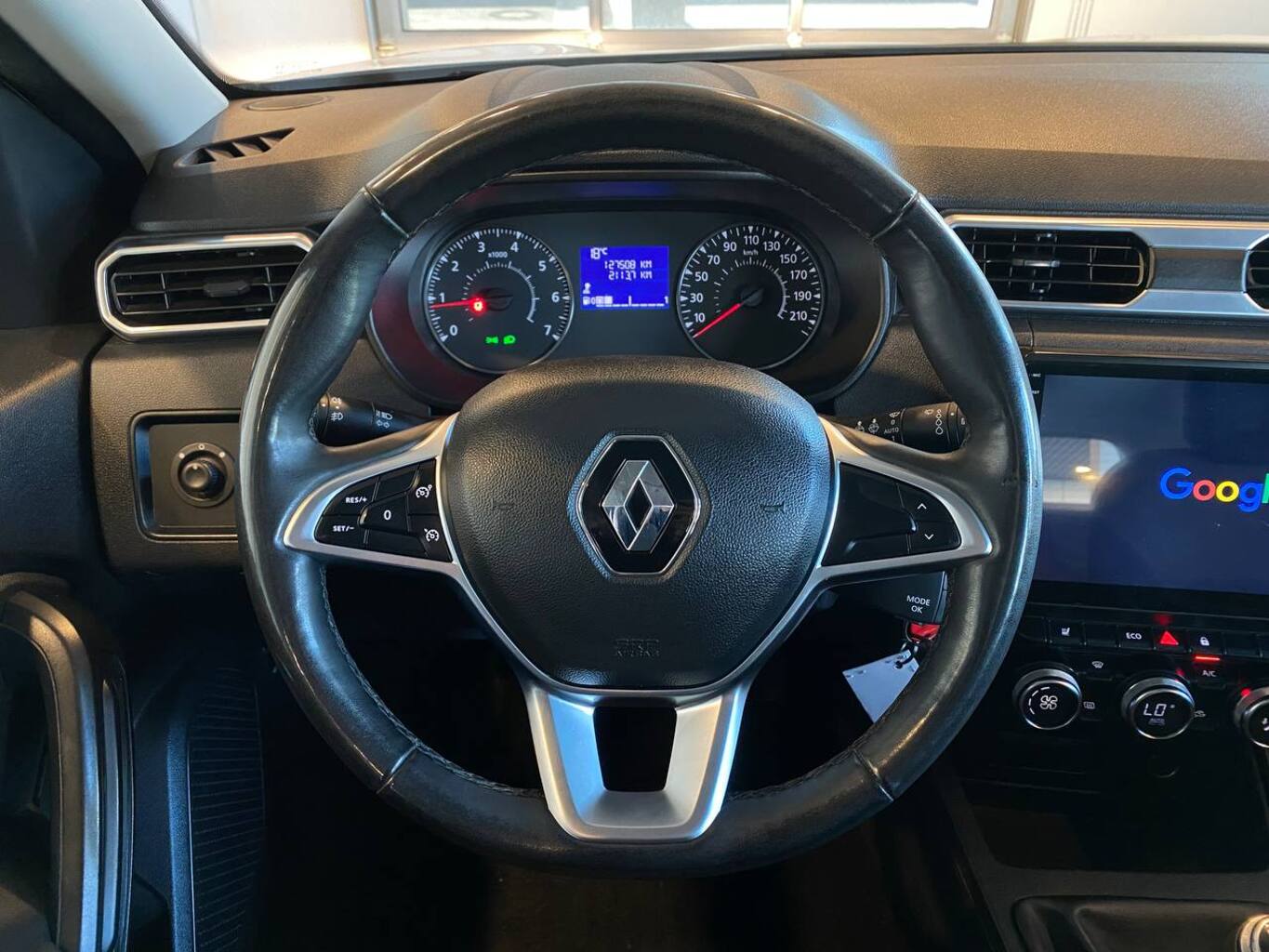 RENAULT DUSTER