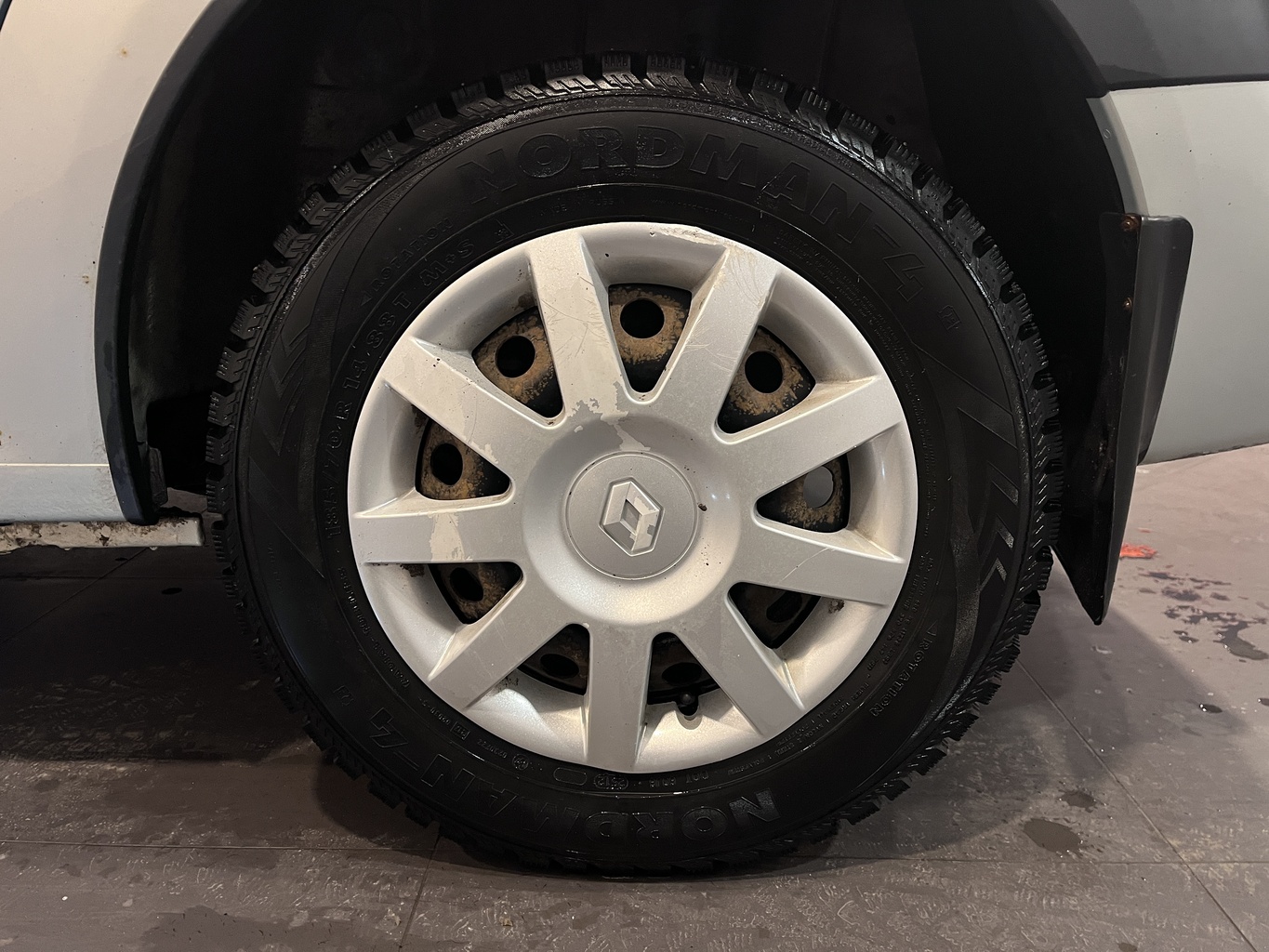 RENAULT LOGAN