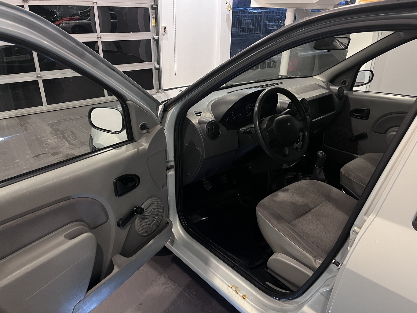 RENAULT LOGAN
