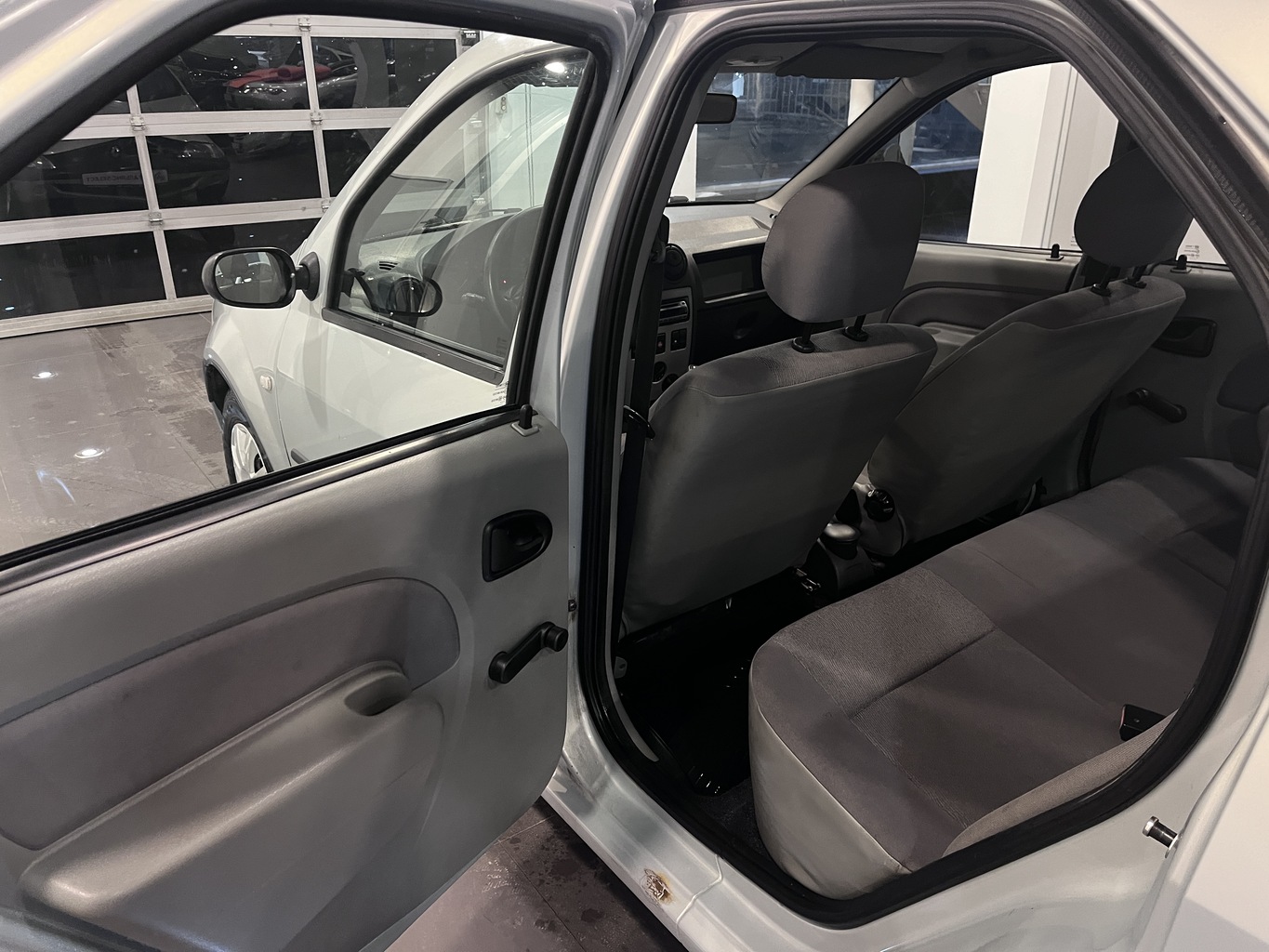RENAULT LOGAN
