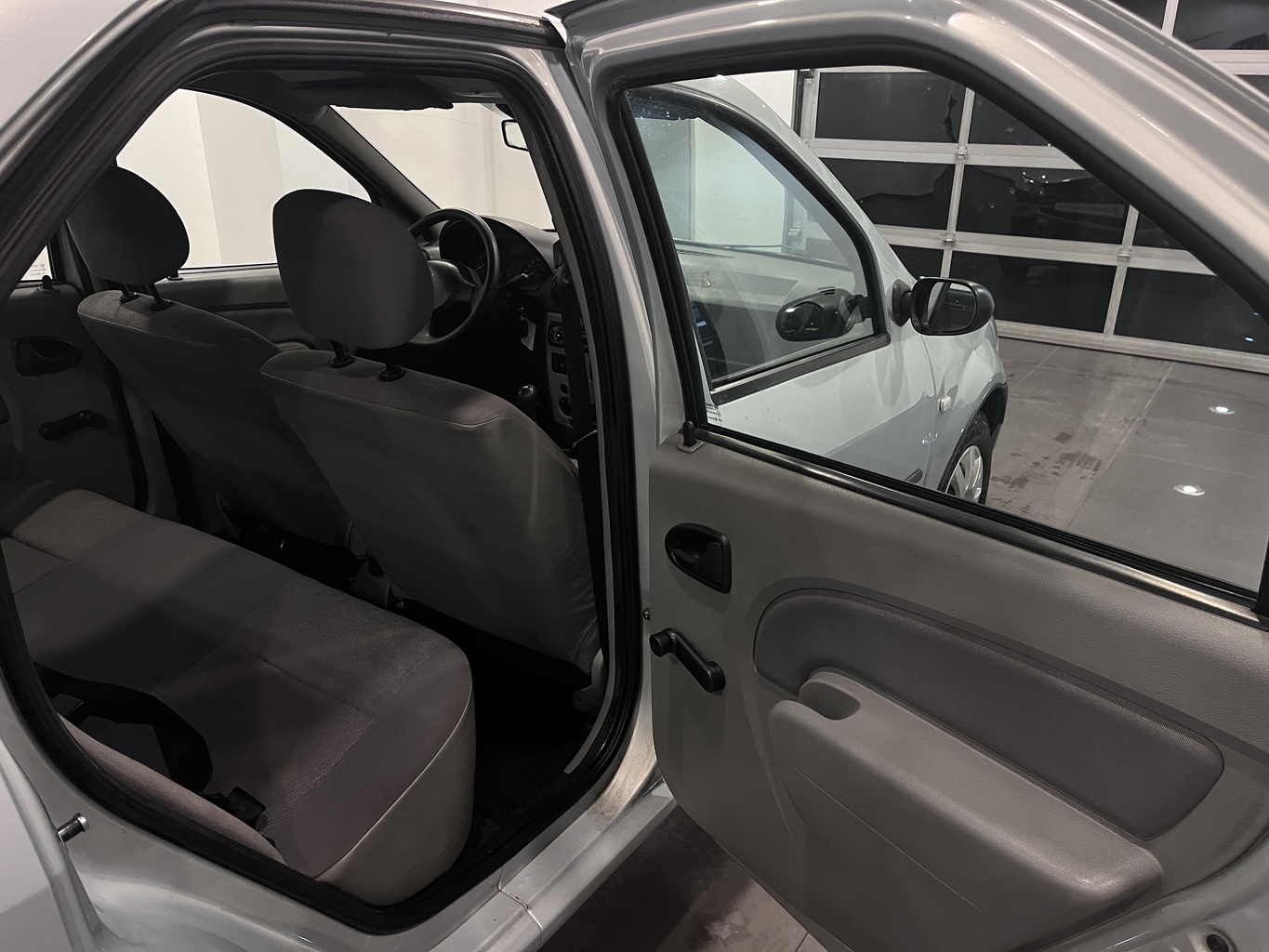 RENAULT LOGAN