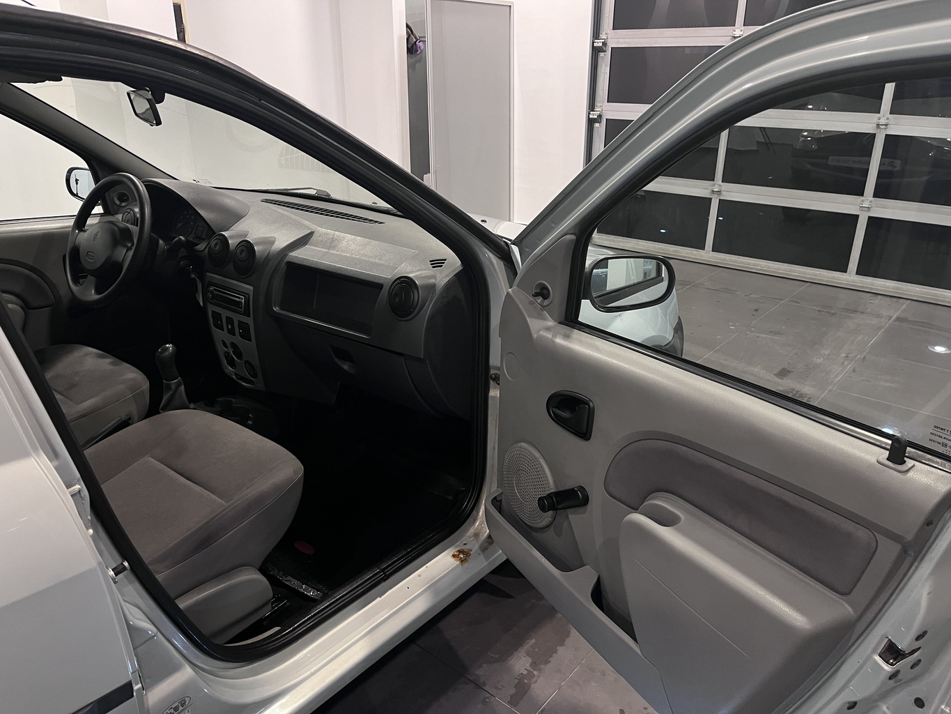 RENAULT LOGAN
