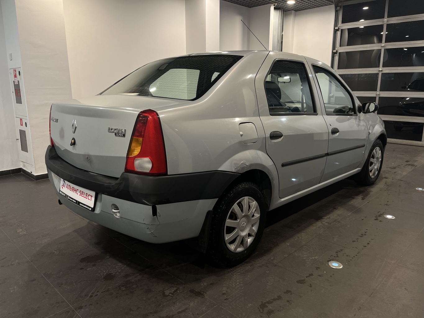RENAULT LOGAN