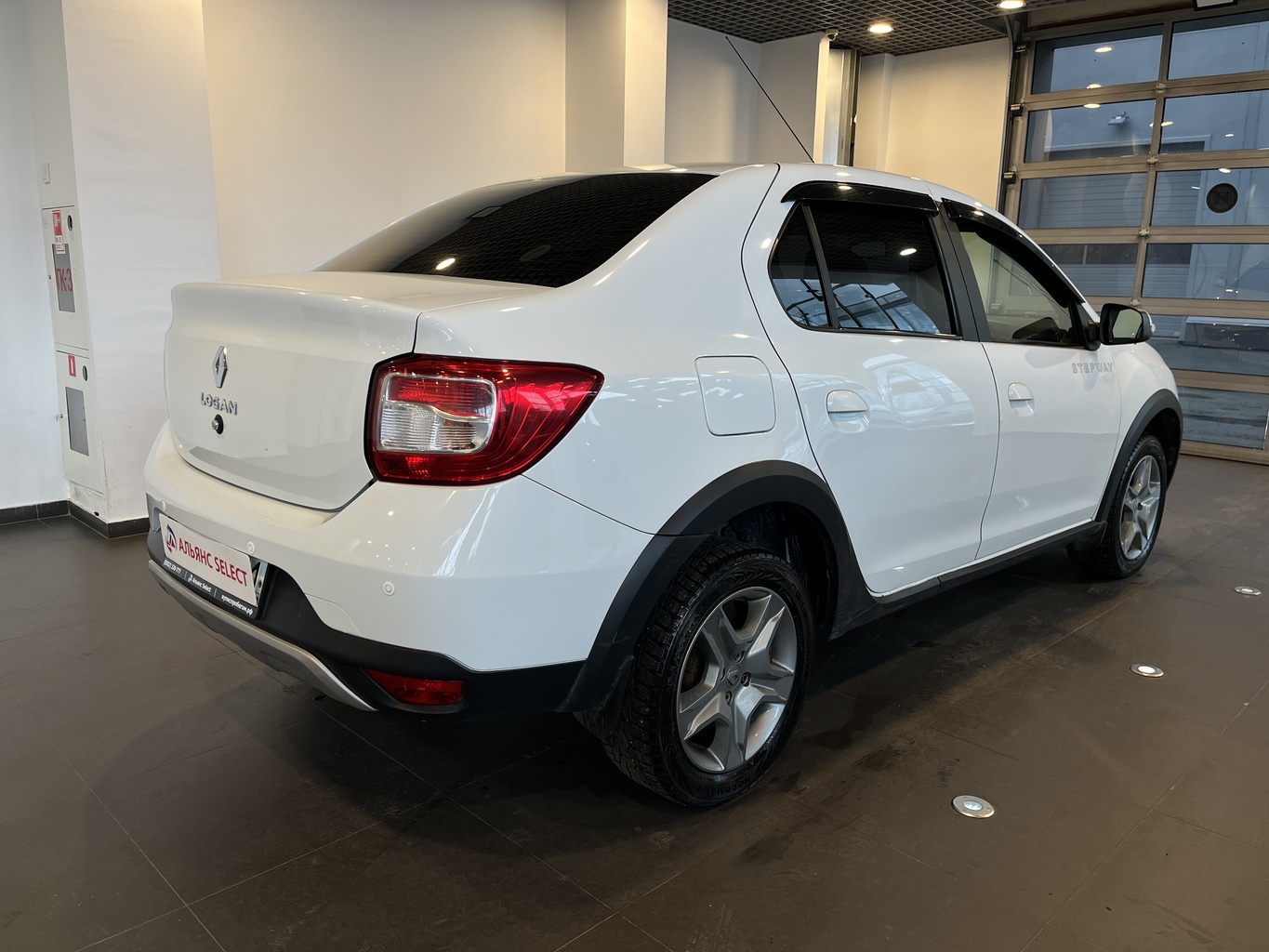 RENAULT LOGAN