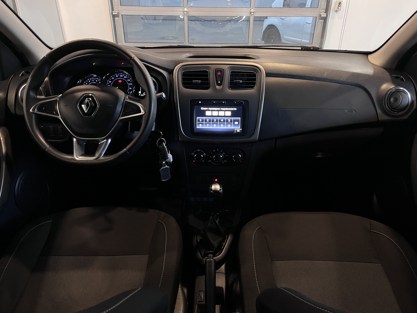 RENAULT LOGAN
