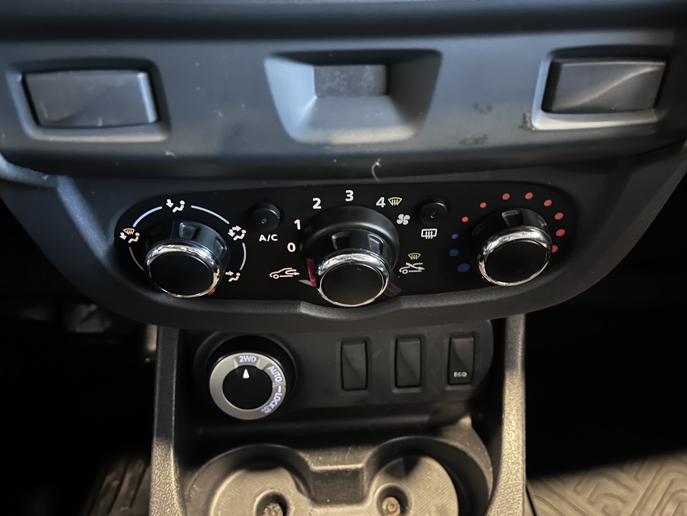 RENAULT DUSTER